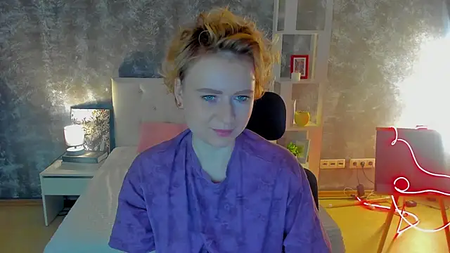 Snapshot of Shiny_Liss chatting on 05/14/26, 01:34 Shiny Liss online show from 05/14/26, 01:34