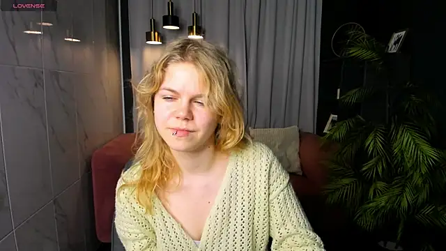 ElizabethVane online show from 06/09/26, 05:30