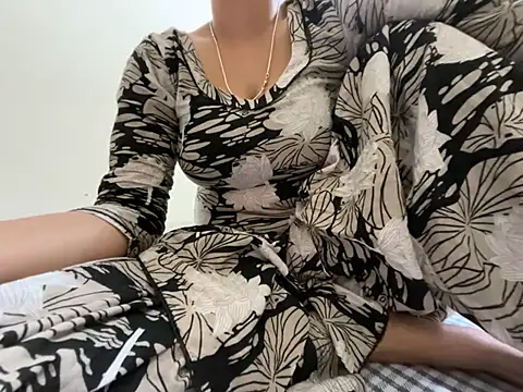 Noor Sexy02 online show from 07/18/26, 12:09