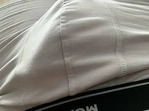 Snapshot of VtoV18 chatting on 04/05/26, 10:12 VtoV18 online show from 04/05/26, 10:12