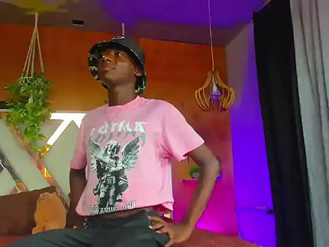 Snapshot of Luca_Sins chatting on 03/16/26, 08:13 Luca Sins online show from 03/16/26, 08:13