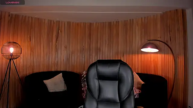 AntonellaDimeo online show from 05/26/26, 04:08