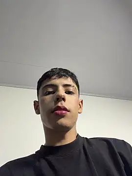 Snapshot of SebastianReed_ chatting on 05/18/26, 03:57 SebastianReed online show from 05/18/26, 03:57
