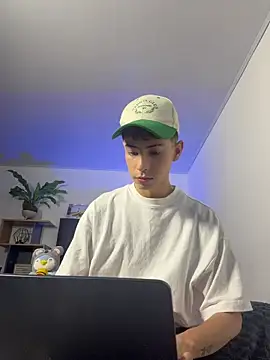Snapshot of SebastianReed_ chatting on 06/30/26, 03:07 SebastianReed online show from 06/30/26, 03:07