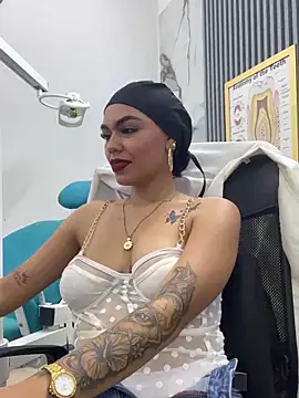 Snapshot of daniela-sexy chatting on 03/28/26, 02:05 daniela-sexy online show from 03/28/26, 02:05