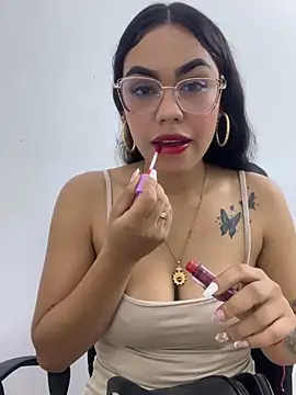 Snapshot of daniela-sexy chatting on 04/12/26, 04:12 daniela-sexy online show from 04/12/26, 04:12