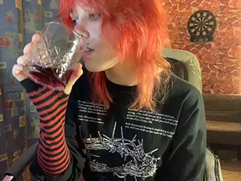 whiny emo boi online show from 04/16/26, 09:39