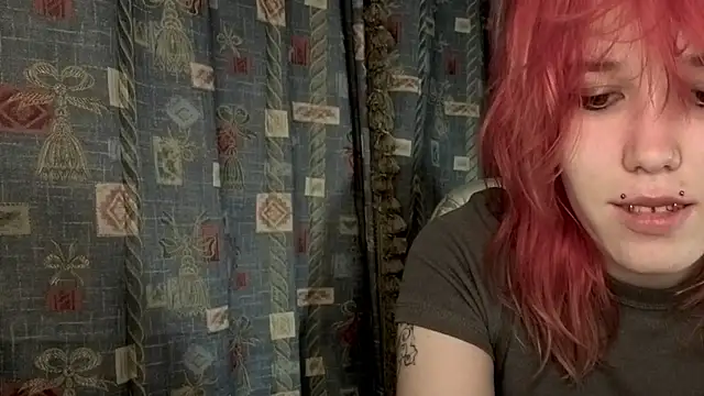 whiny emo boi online show from 04/22/26, 08:10