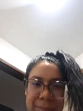 Snapshot of Aila_Phone chatting on 05/05/26, 04:20 Aila Phone online show from 05/05/26, 04:20
