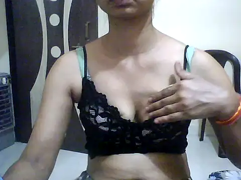 Snapshot of Sonam1186 chatting on 04/24/26, 07:49 Sonam1186 online show from 04/24/26, 07:49