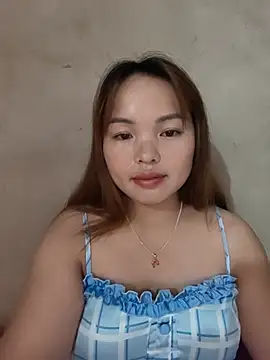 Snapshot of Mina_xYx chatting on 07/24/26, 04:27 Mina xYx online show from 07/24/26, 04:27