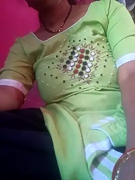 Snapshot of Mona_ji32 chatting on 04/13/26, 09:59 Mona ji32 online show from 04/13/26, 09:59