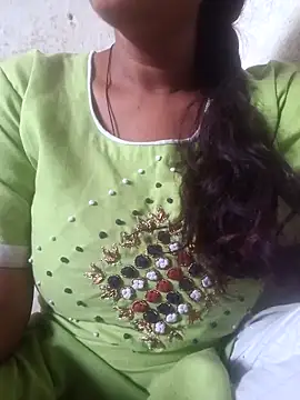 Snapshot of Mona_ji32 chatting on 05/02/26, 09:25 Mona ji32 online show from 05/02/26, 09:25