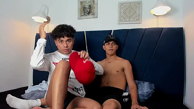 Enzo love18 online show from 04/16/26, 09:39