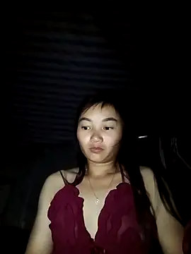 Snapshot of emmasexy2k chatting on 05/02/26, 11:43 emmasexy2k online show from 05/02/26, 11:43