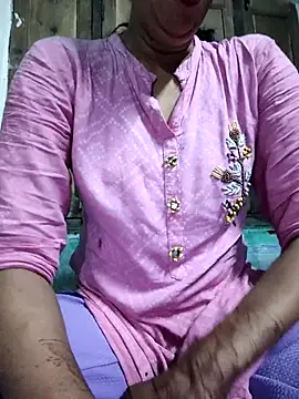 model seela online show from 04/20/26, 12:02