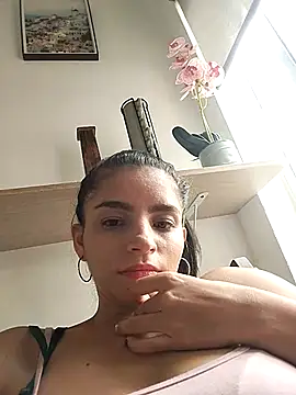 Snapshot of leidi-95- chatting on 03/26/26, 05:51 leidi-95- online show from 03/26/26, 05:51