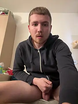 Snapshot of Mali133728 chatting on 03/27/26, 01:33 Mali133728 online show from 03/27/26, 01:33