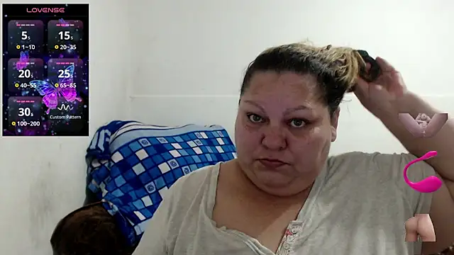 rossitaspace01 online show from 04/06/26, 11:55