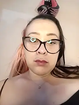 lua-bfly online show from 04/07/26, 10:42
