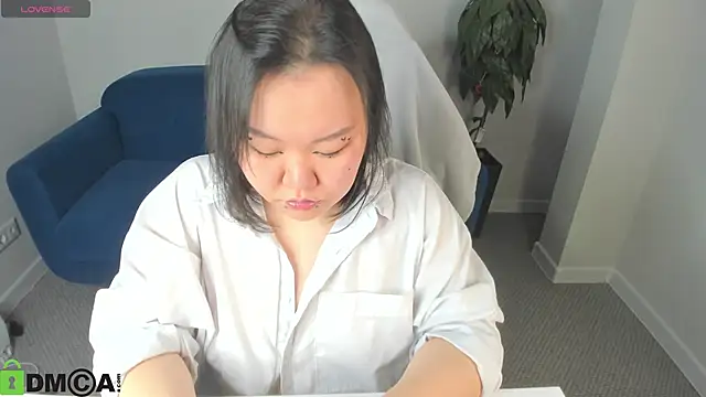 Tokyodreamss online show from 05/23/26, 09:13