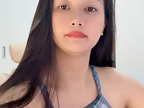 AmyLinee 1 online show from 06/05/26, 07:14
