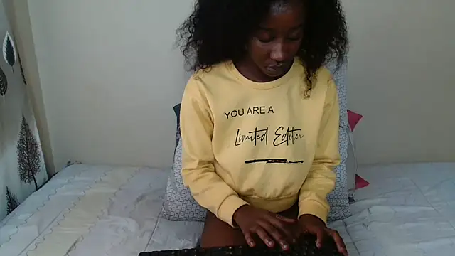 AfricanMelaninDoll online show from 04/17/26, 10:29