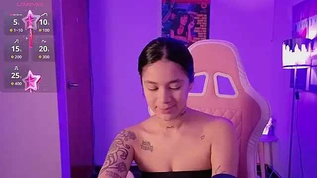 Oliviasims online show from 04/03/26, 10:52