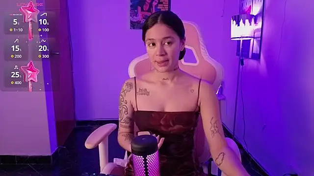 Oliviasims online show from 04/05/26, 09:34