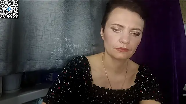 HotMamaQueen234 online show from 05/16/26, 07:56