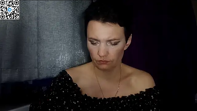 HotMamaQueen234 online show from 06/08/26, 07:25
