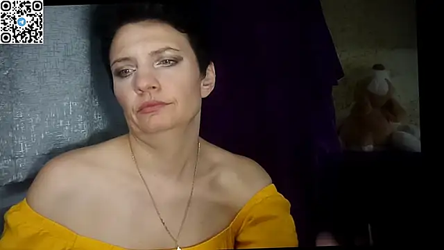 HotMamaQueen234 online show from 06/15/26, 07:38