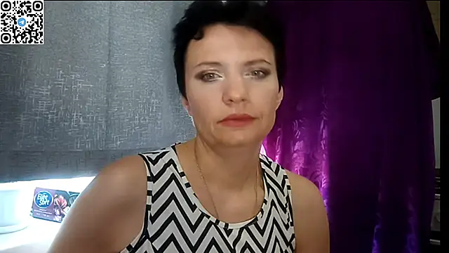 HotMamaQueen234 online show from 06/18/26, 12:09