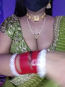 Snapshot of Miss_roohi chatting on 06/26/26, 05:23 Miss roohi online show from 06/26/26, 05:23