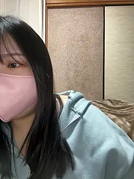 Snapshot of yuriyuri_japan chatting on 03/18/26, 01:25 yuriyuri japan online show from 03/18/26, 01:25