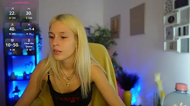 Snapshot of Luna_Grace18 chatting on 06/18/26, 01:26 Luna Grace18 online show from 06/18/26, 01:26
