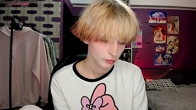 sweet peach    online show from 07/04/26, 07:53