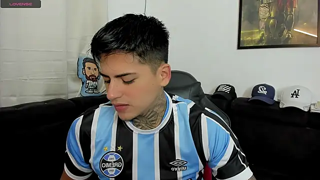 sweetlatinoboy online show from 04/23/26, 11:42