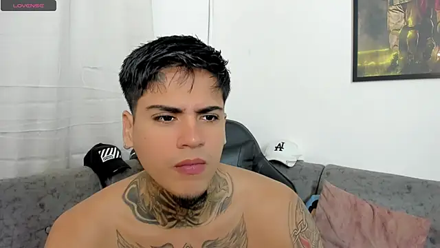 Snapshot of sweetlatinoboy chatting on 07/19/26, 09:57 sweetlatinoboy online show from 07/19/26, 09:57