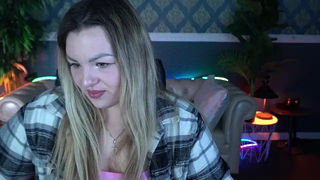 AlissyaGrayy online show from 04/20/26, 05:43