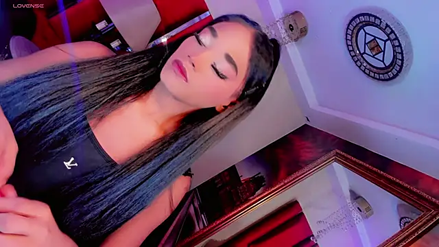 Snapshot of Paola_Delfino chatting on 04/14/26, 11:38 Paola Delfino online show from 04/14/26, 11:38