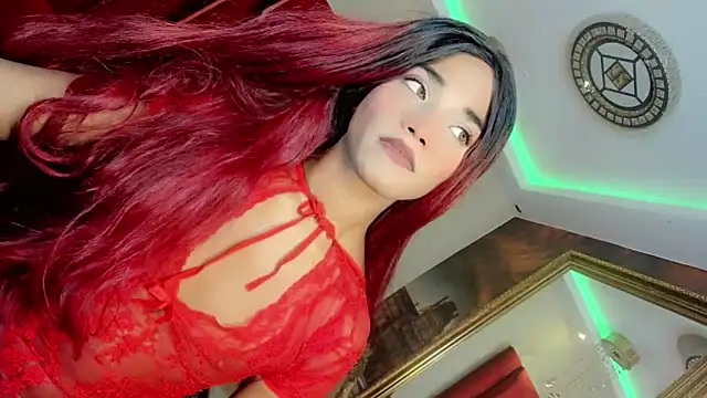 Snapshot of Paola_Delfino chatting on 04/29/26, 05:30 Paola Delfino online show from 04/29/26, 05:30