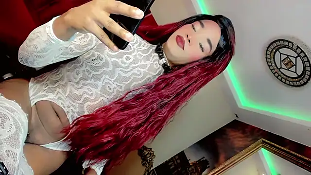 Snapshot of Paola_Delfino chatting on 05/03/26, 10:54 Paola Delfino online show from 05/03/26, 10:54