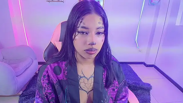AryahMoonn online show from 05/01/26, 04:17