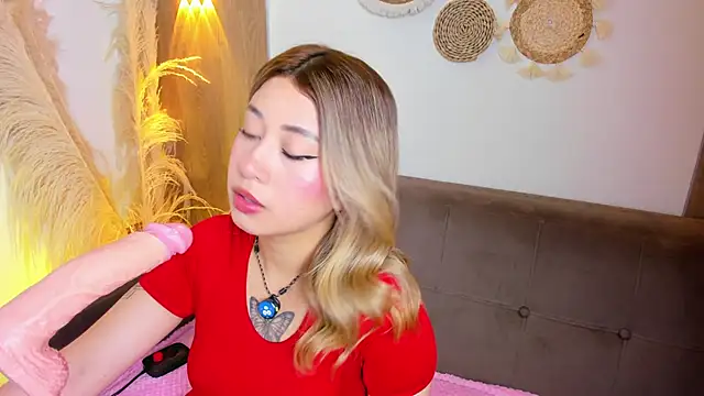 Amber Palmer online show from 05/03/26, 08:26