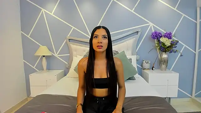 EmmaFosther online show from 05/08/26, 07:19