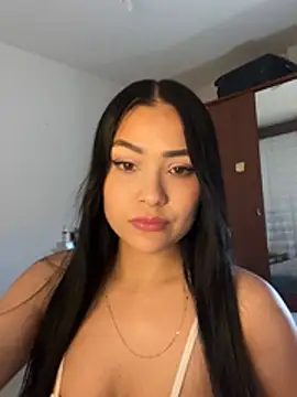 CLOEYCLAY online show from 04/28/26, 10:53