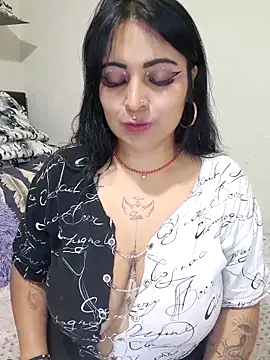 Sarah-917 online show from 04/21/26, 08:23