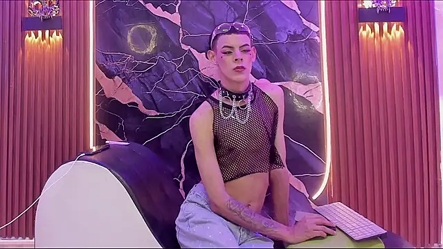 Kitty New house online show from 04/03/26, 08:51