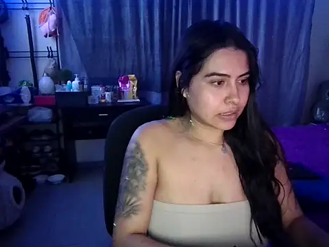Snapshot of PeliNegraaa chatting on 07/15/26, 03:56 PeliNegraaa online show from 07/15/26, 03:56